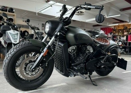 Indian Scout Bobber Twenty Grün Matt Baujahr 2021 in Hamburg