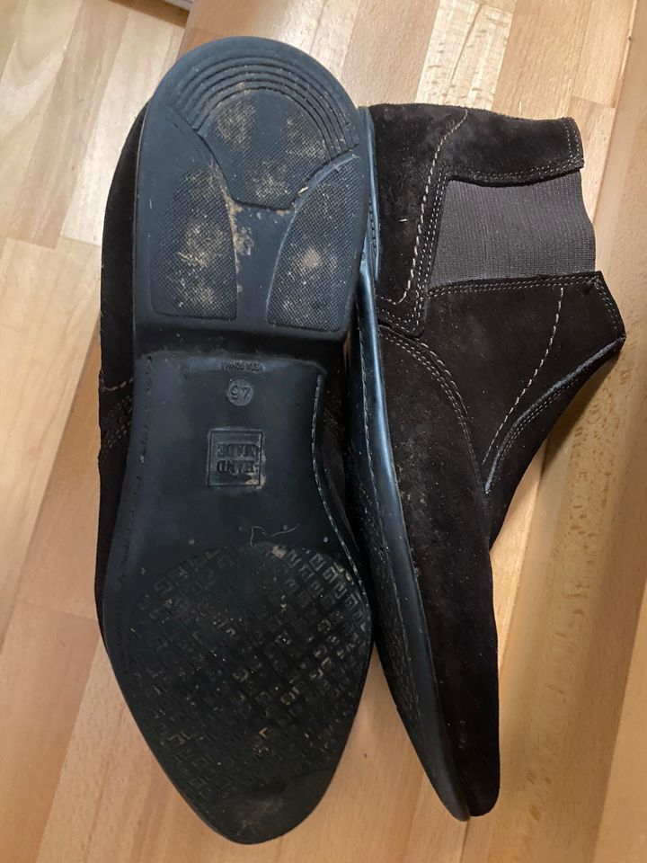 Unterschiedliche Herren Leder Schuhe 46 Gr in Essen