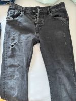 Elias Rumelis Jeans black Size 32 München - Schwabing-West Vorschau