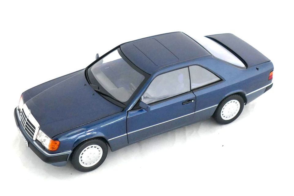 Norev - Modellauto 1:18 - Mercedes 300 CE-24 Coupé 1990 - in Driedorf