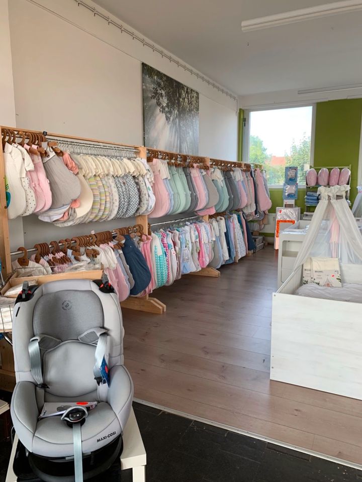 Outlet % Baby Grundausstattung z.B. Wickelauflage Schlafsack ..% in Bünde