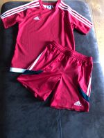 Adidas Shirt und Hose rot Gr 140/152 Hessen - Gießen Vorschau