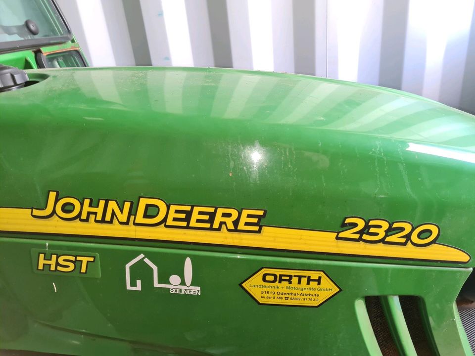 John Deere 2320 Klein(Hof)traktor mit Kabine in Solingen