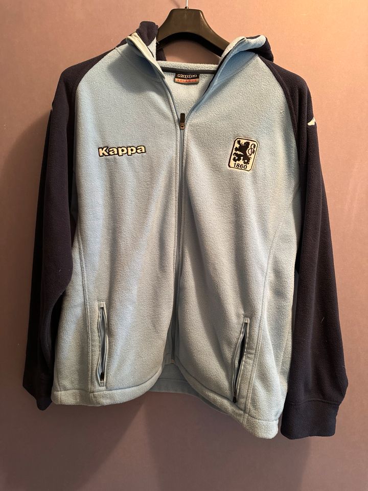 Kapuzen Jacke von Kappa TSV 1860 Löwen München in Oftersheim