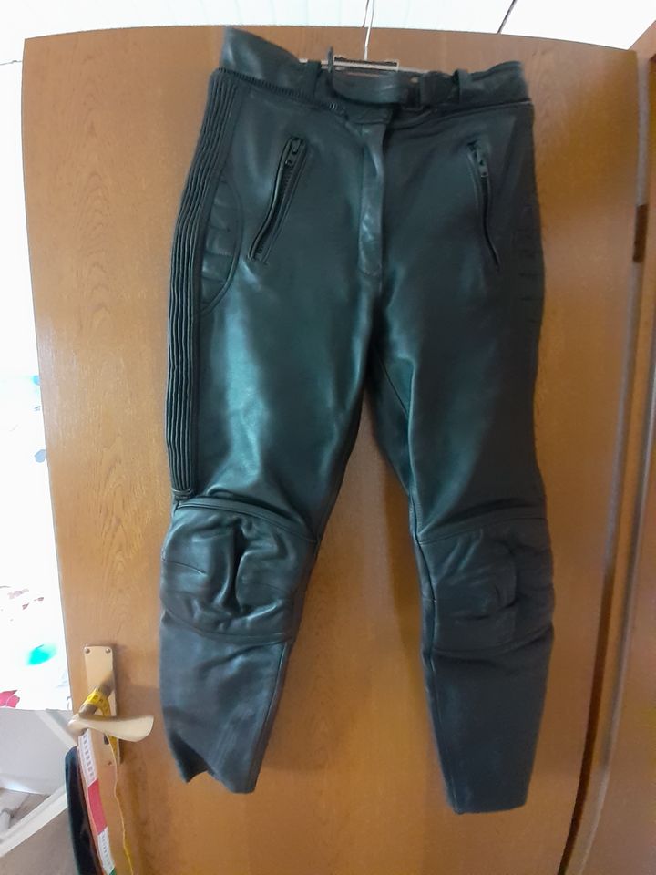 Damen Motorradhose Leder in Herscheid