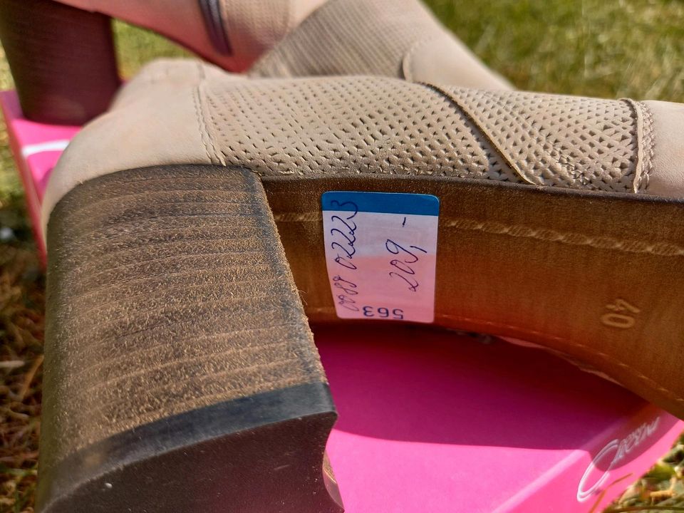 Stiefeletten Gr. 40 Donna Carolina TOP in Stetten am kalten Markt