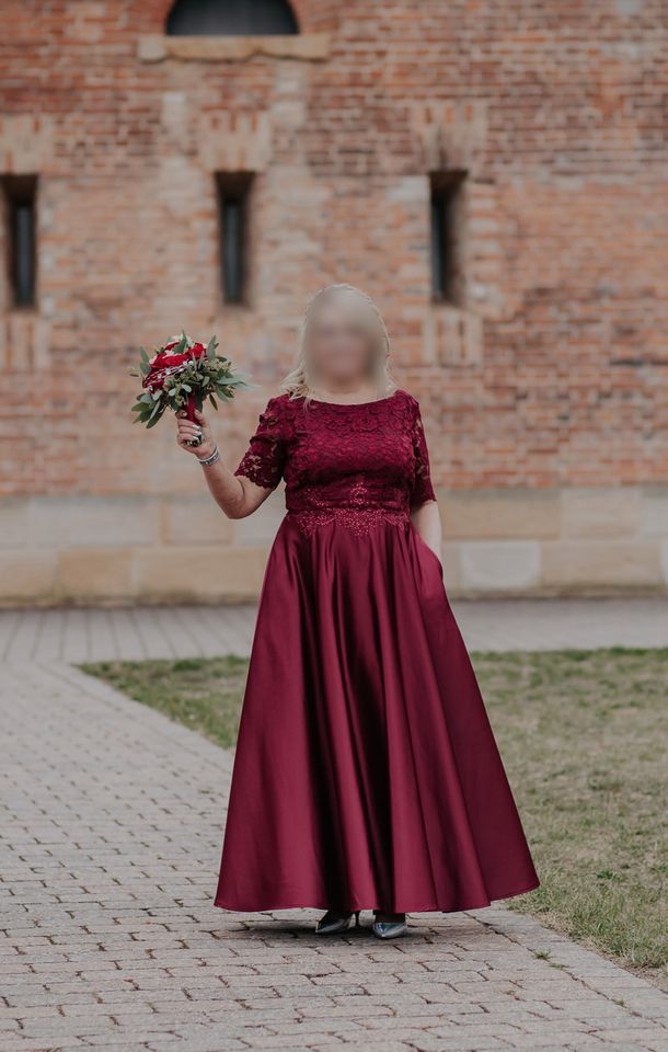 Vera Mont Abendkleid Hochzeitskleid Cocktailkleid 42-44 wie Neu in Rülzheim