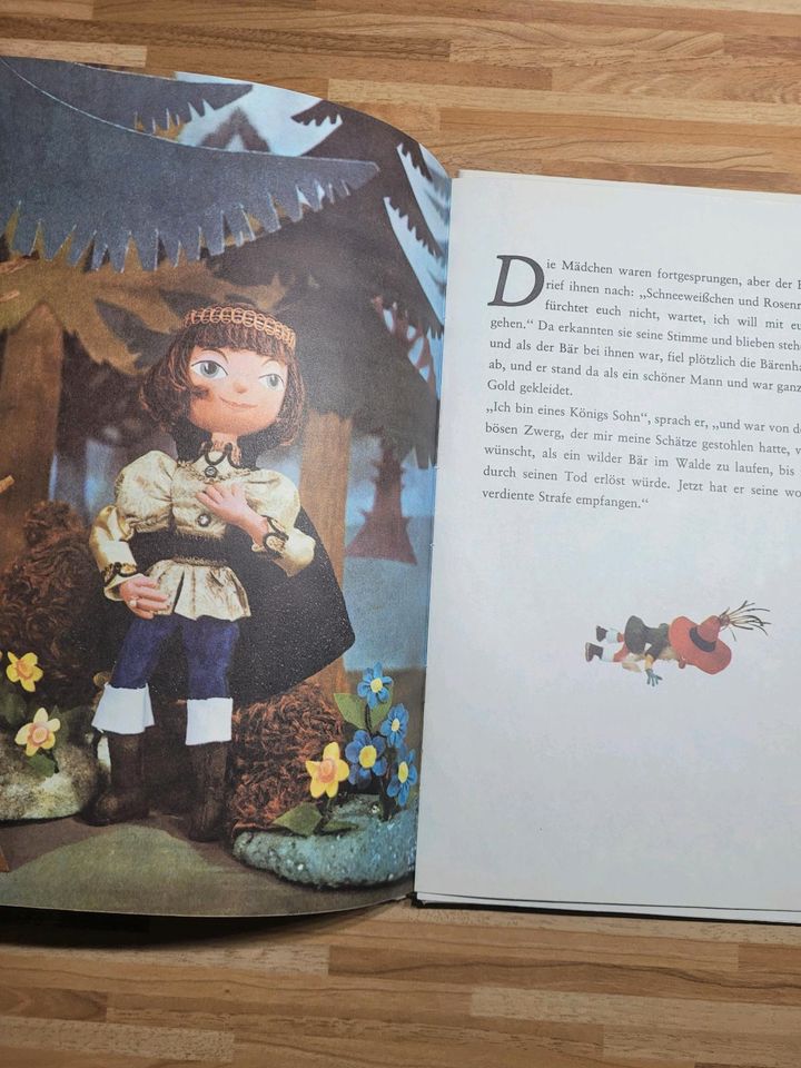 DDR Kinderbuch Schneeweißen und Rosenrot mit Bastelanleitung DDR in Wismar