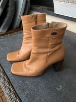 Buffalo Stiefelette in camel 40 Frankfurt am Main - Kalbach Vorschau