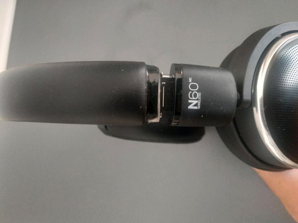 AKG n 60 nc der Reise Kopfhörer, ANC Unterdrückung Bluetooth in Emmendingen