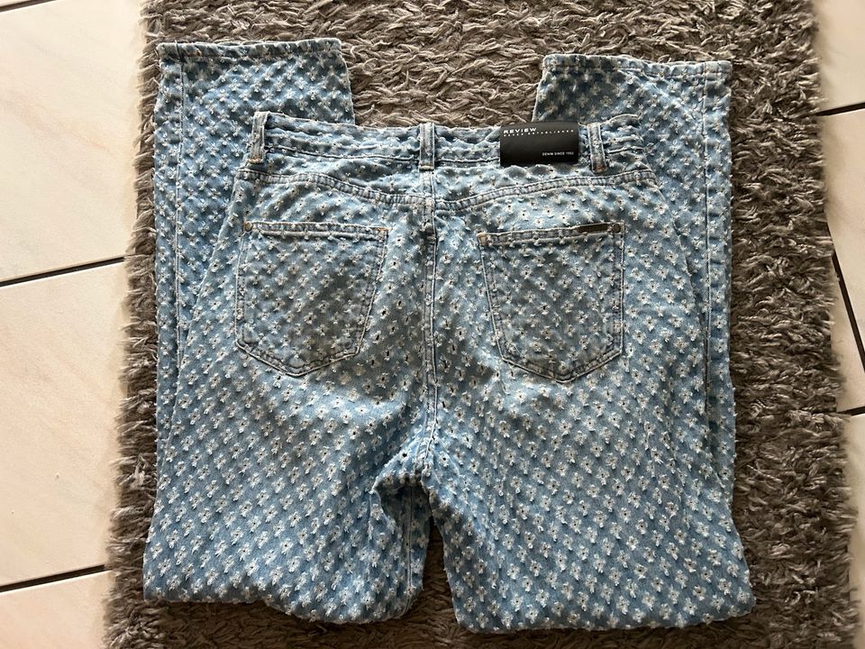Review Jeans Baggy in Eltville