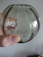 1 Windlicht oder Vase, Glas, ca 12 cm hoch, ca 6 cm Durchmesser Düsseldorf - Oberbilk Vorschau