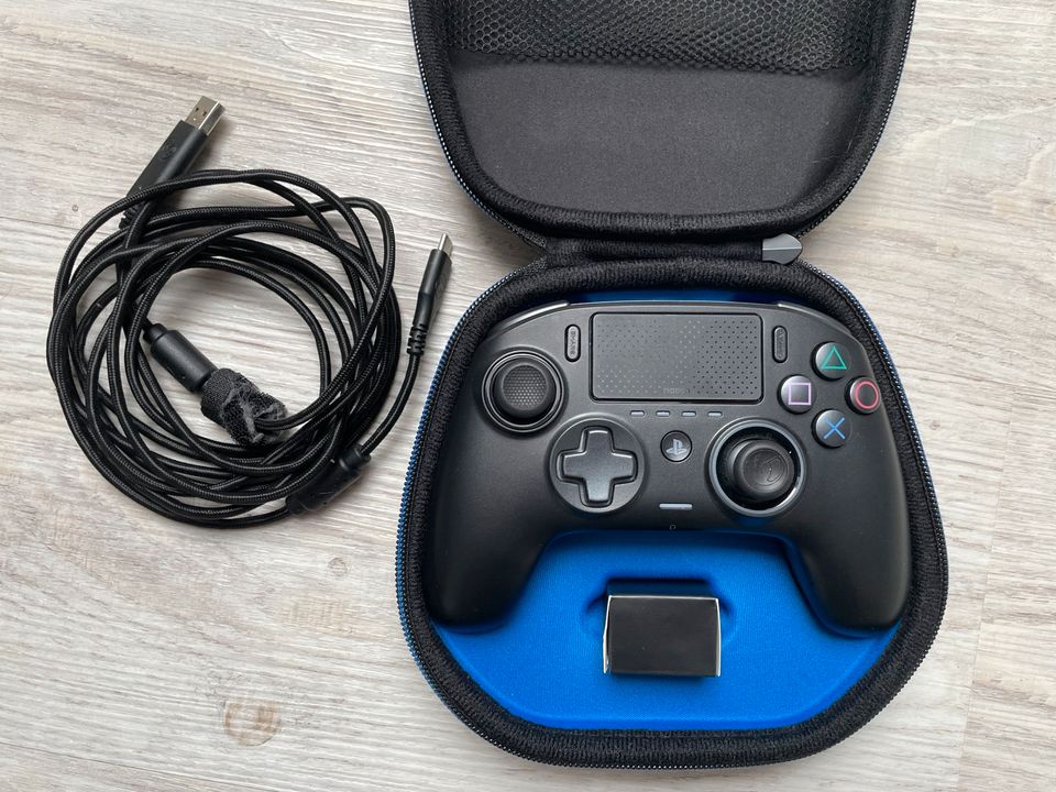 Nacon PS4 Revolution Pro Controller 3 mit Kabel, Gewichten & Case in Lampertheim