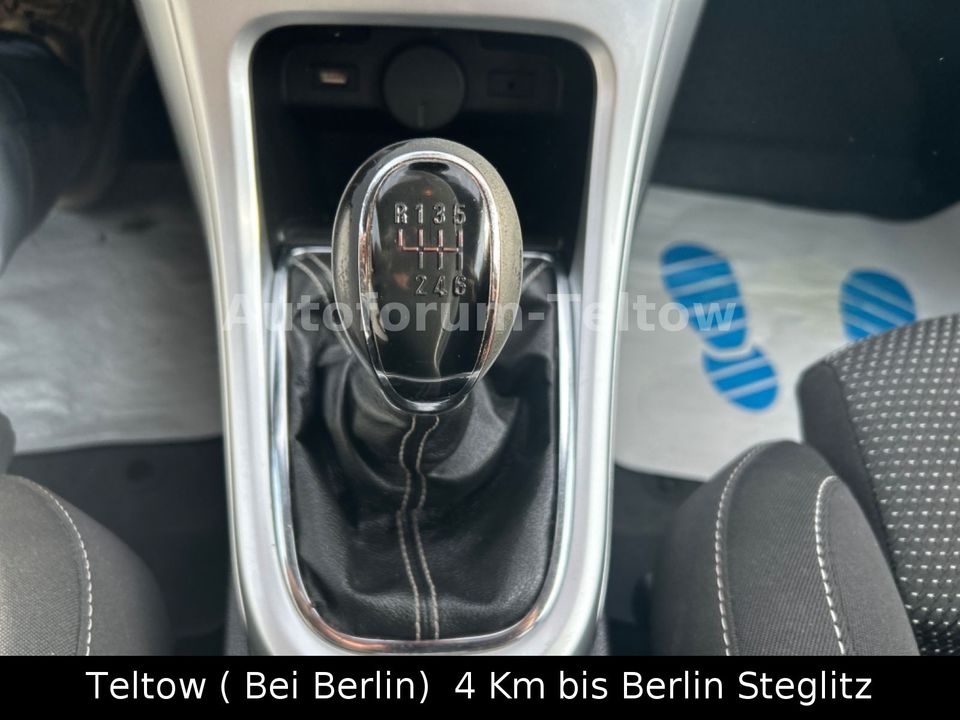 Opel Astra J Lim. 5-trg. Sport*6-Gang*SHG*ANGEBOT*TÜV in Teltow