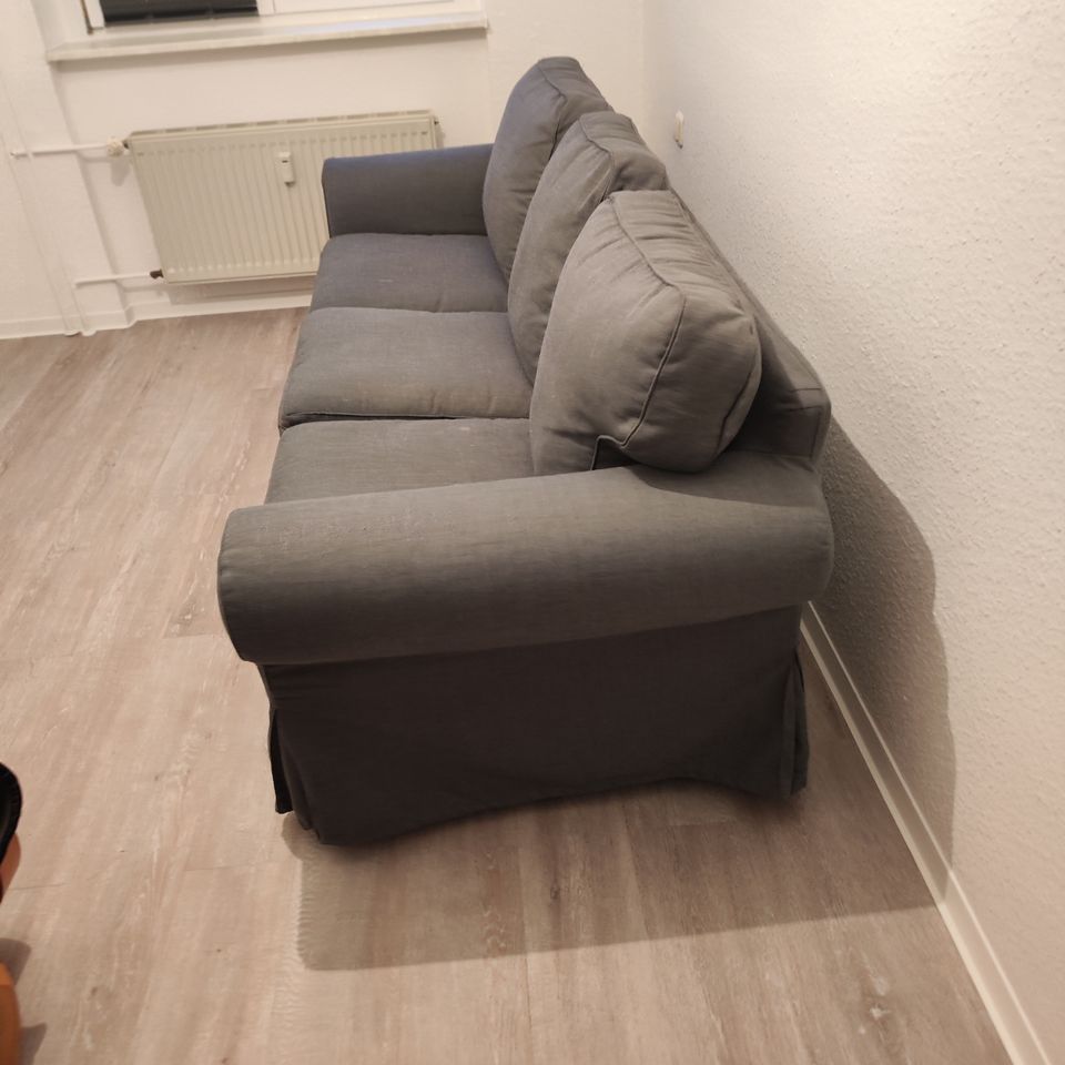 Sofa, Couch von IKEA, EKTORP 3er-Sofa, Hakebo dunkelgrau in Magdeburg