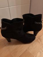 Damen Stiefeletten Wildleder Gr. 39/40 Laura Scott schwarz Pumps Bayern - Königsbrunn Vorschau