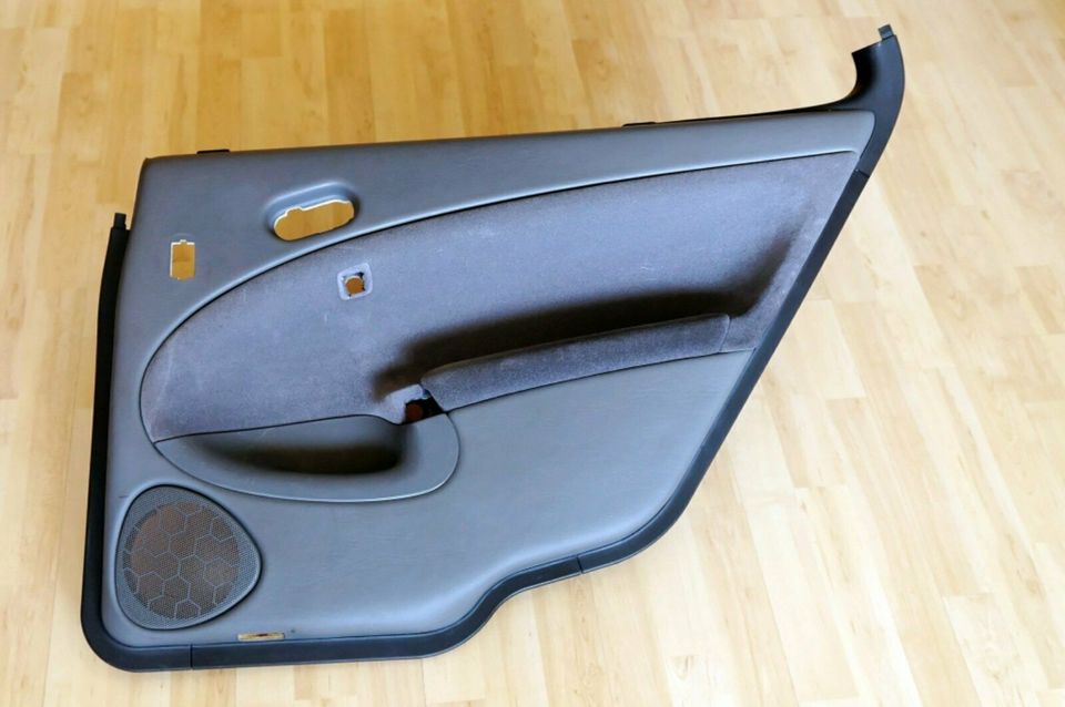 SAAB 9-5 YS3E Türverkleidung Türpappe hinten rechts / Door Panel in Beckum