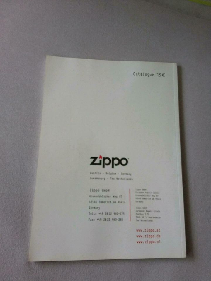 Zippo "KATALOG COLLECTION 2010" in Königsbronn