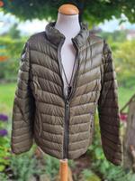 Daunenjacke Light Esprit Gr. XL khaki wie neu Niedersachsen - Oldenburg Vorschau