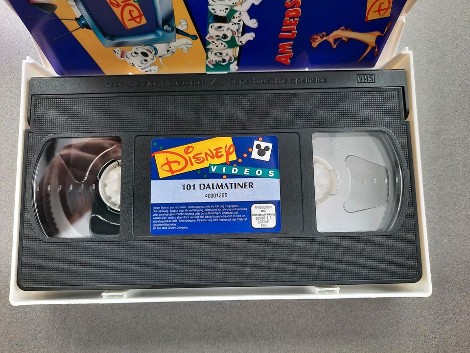 Walt Disney Disneys Meisterwerk VHS Videokassette in Stuhr