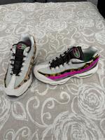 Nike Air Max Neu sehr selten US 6,5 Gr 37,5 Baden-Württemberg - Brühl Vorschau