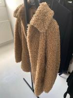 Kunstpelz von GUESS Nordrhein-Westfalen - Meerbusch Vorschau
