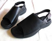 PANAMA JACK Sandalen Leder schwarz Gr. 37 wie neu NP 99,95€ Hessen - Schotten Vorschau