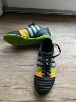 Hallen Schuhe Adidas gr 32 Niedersachsen - Esens Vorschau