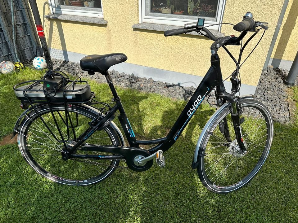 E-Bike Cyco ALU 28"Zoll - Defekt Ersatzteilträger mit AKKU in Bad Marienberg