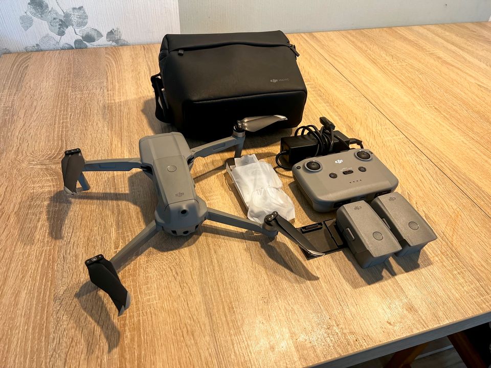 DJI Mavic Air 2 fly more combo kaum genutzt in Duisburg