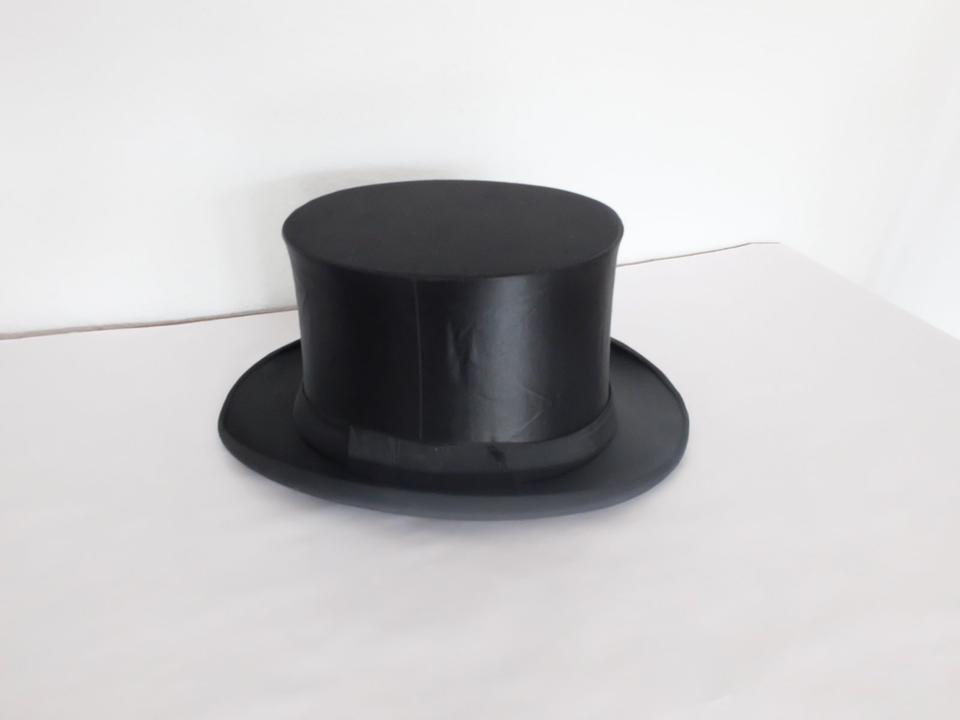 ELEGANT CHAPEAU CLAQUE ZYLINDER SEIDE LEDERBAND INNEN SEHR ALT in Nordhorn