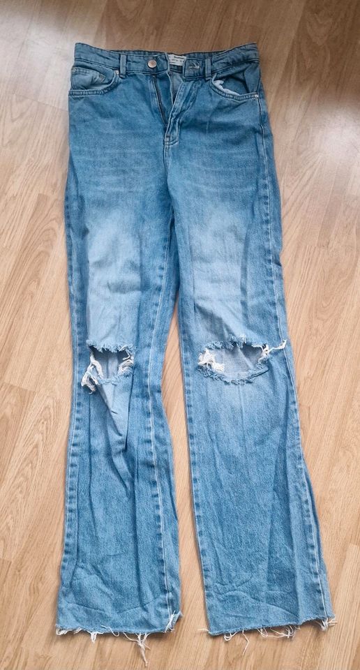 Baggy Jeans Risse in Montabaur