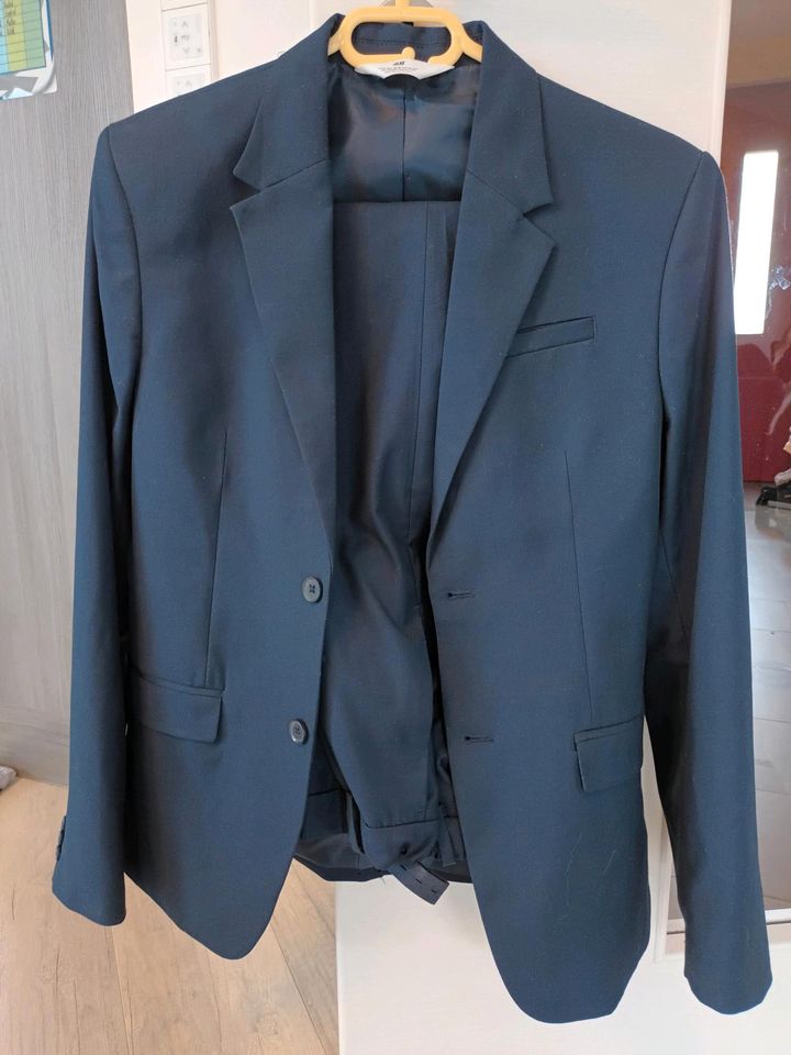 Anzug/ Konfirmandenanzug von H&M Größe 164 in Lichtenau