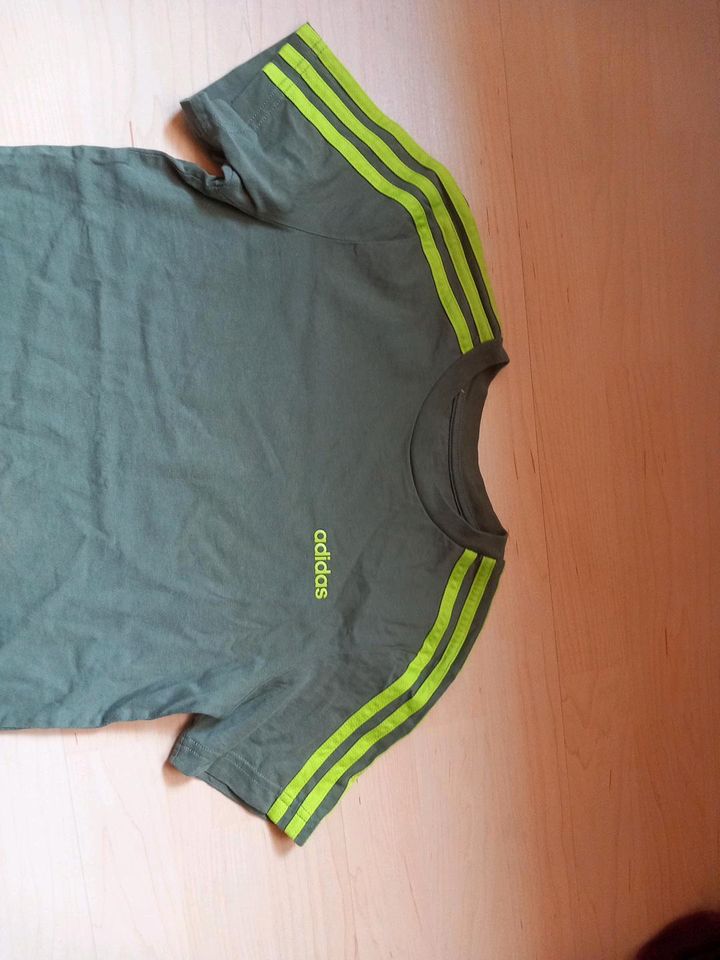 Adidas T-Shirt Gr. 152 in Altenkunstadt