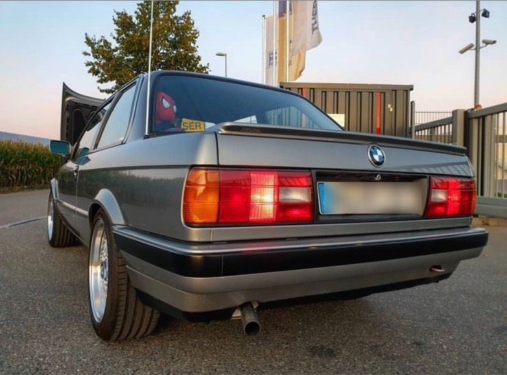 BMW E30 316i Lachssilber 2 Türer tüv neu 2-Hand in Ulm