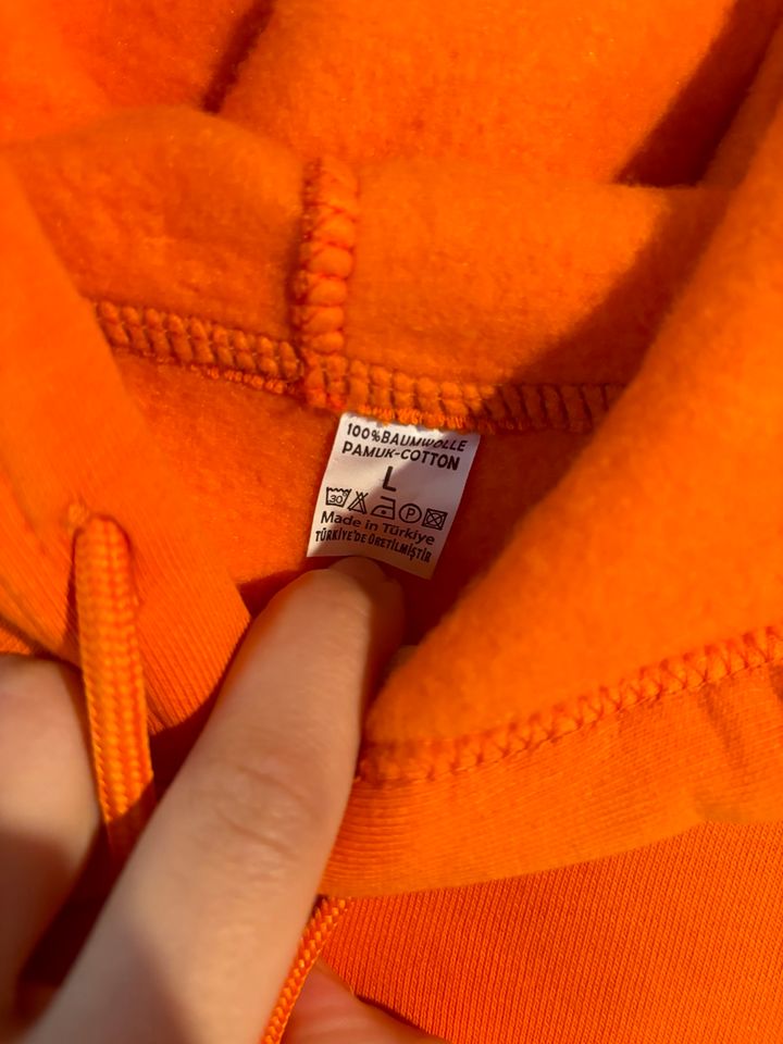 Pullover orange neu Größe L in Bremen