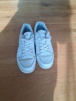 Lacoste Sneaker , Turnschuhe Gr. 39 Niedersachsen - Bad Pyrmont Vorschau