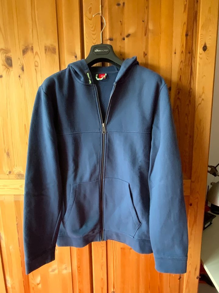 S.Oliver Jugendjacke - Blau Gr. 176 in Hersbruck