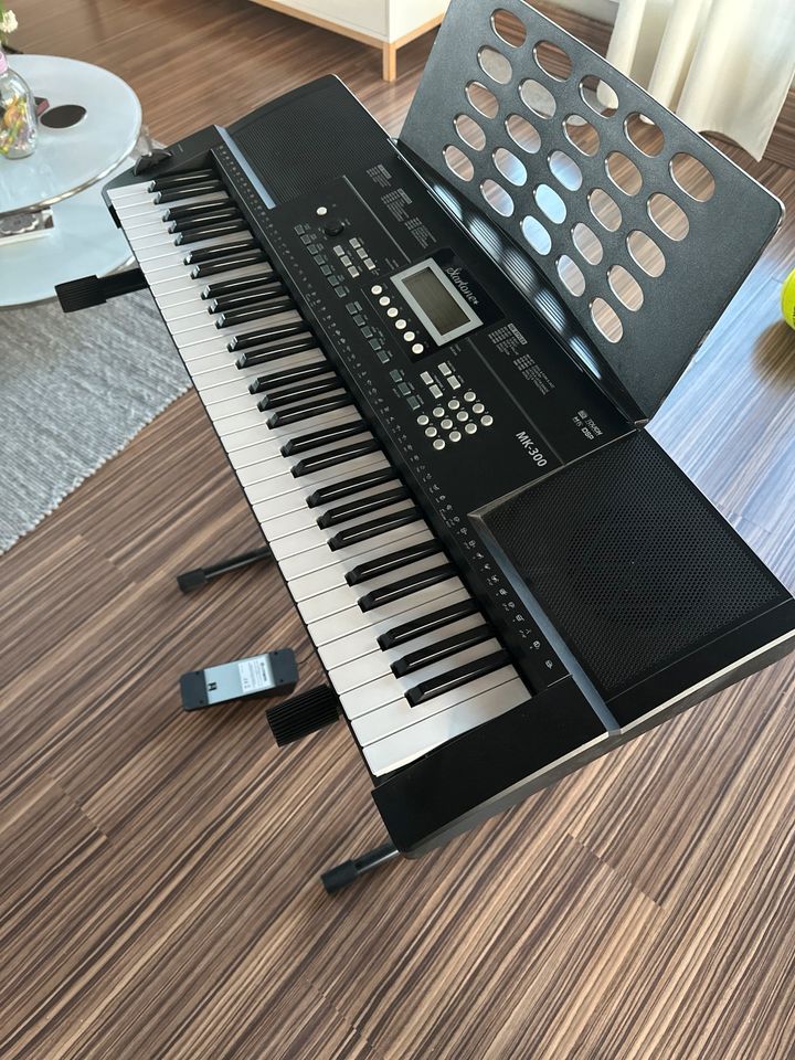 Startone MK 300 Keyboard inklusive Zubehör Musik Instrumente in Düsseldorf