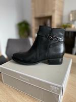 Neue ungetragene Tamaris Lederstiefelette Nordrhein-Westfalen - Bergkamen Vorschau