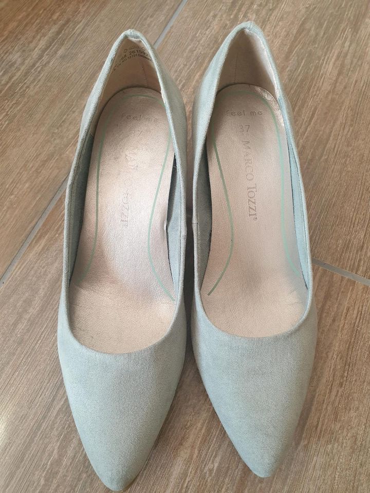 Stöckelschuhe / Pumps / Gr. 37 neuwertig Farbe: mint in Moos