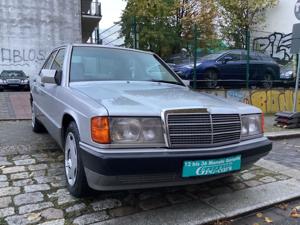 Mercedes-Benz 190 EL-Schiebedach in Leipzig