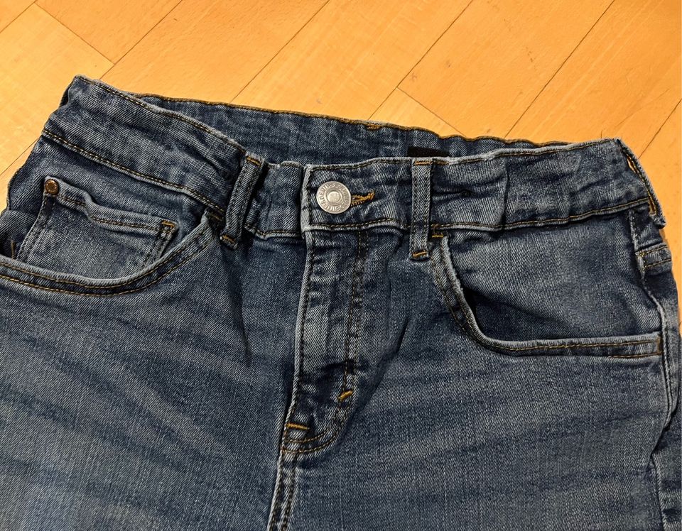 3 Jeans H&M_Gr 158 in Nürnberg (Mittelfr)