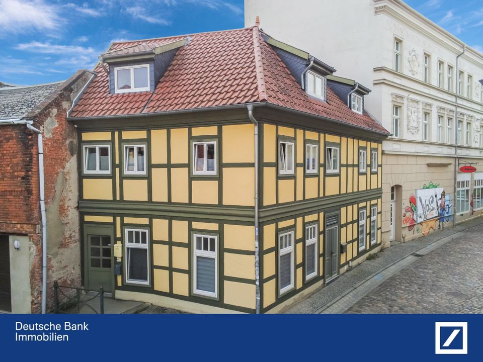 Vermietetes Juwel der Vergangenheit: Denkmalgeschütztes Mehrfamilienhaus als solide Investition! in Salzwedel
