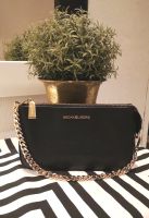 Neue Michael Kors Clutch Handtasche schwarz Gold bag Black Kette Niedersachsen - Nienburg (Weser) Vorschau