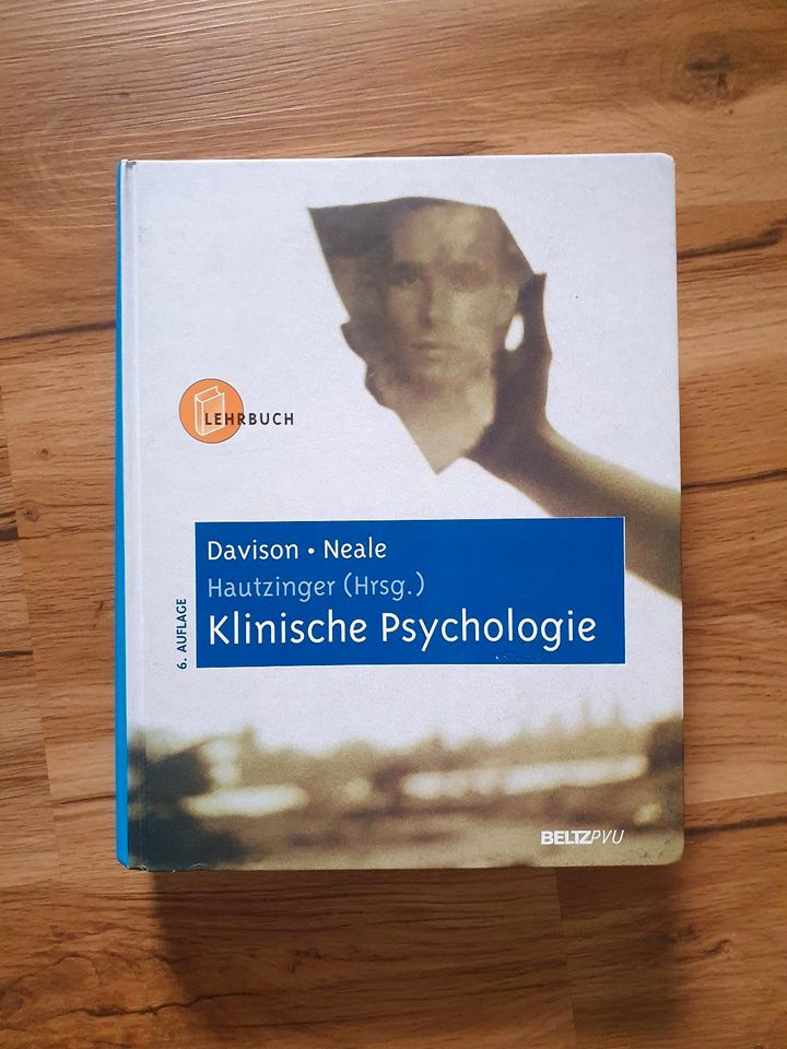 Klinische Psychologie (Fachbuch von Hautzinger, Davison, Neale) in Nürnberg (Mittelfr)