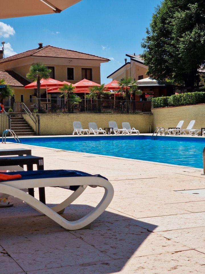 Ferienhaus mit Aussicht auf den Gardasee mit Pool in Lemgo