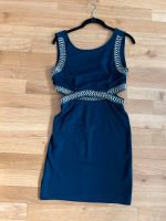 blaues Party-Kleid mit Perlenbesatz in Größe 36 Leipzig - Leipzig, Zentrum Vorschau