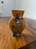 Goebel  Vase mit Gustav Klimt Motiv 8cm hoch Schleswig-Holstein - Ahrensburg Vorschau