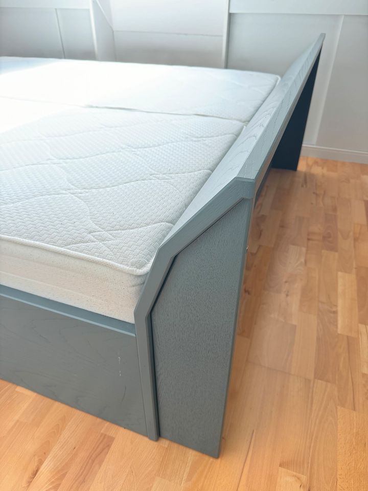 REDUZIERT Bett Doppelbett Massivholz vom Tischler 180x200 in Braunschweig